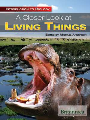 cover image of A Closer Look at Living Things